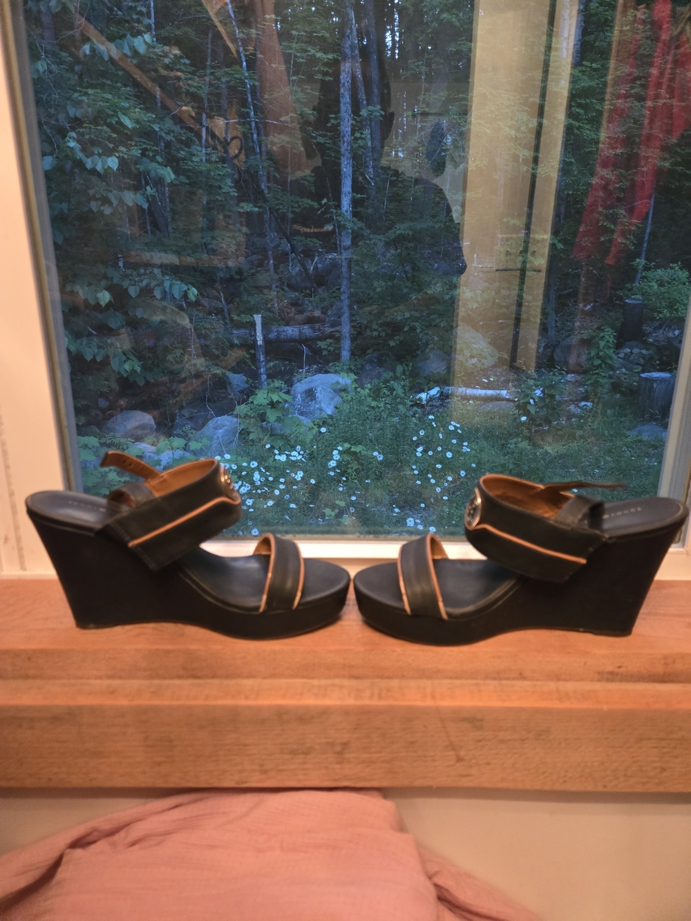 Tommy Hilfiger Women’s Navy Wedge Sandals with Tan Trim